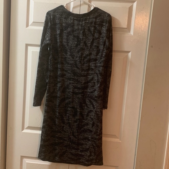 Maternity: Feather black&grey dress! - Picture 2 of 4